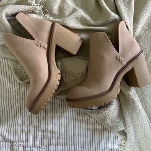 Dolce vita beige booties with thick heal